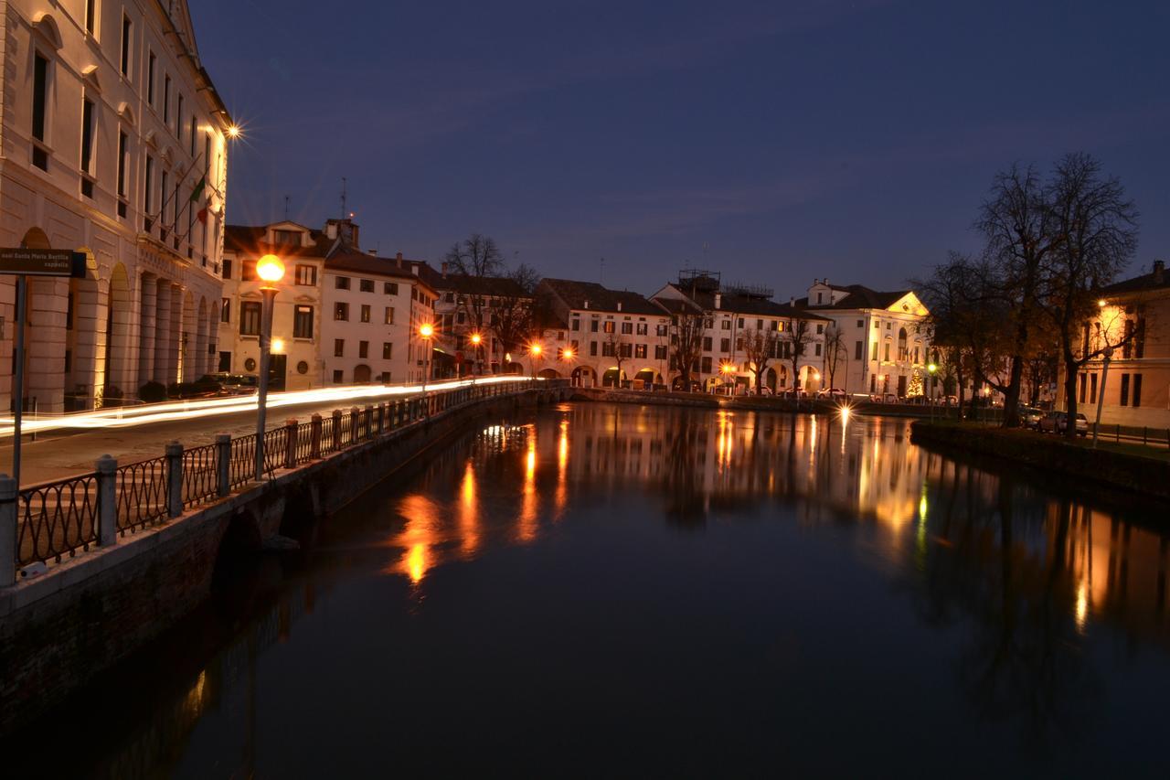 Portico Oscuro Deluxe Apartment - Centro Citta Treviso Zewnętrze zdjęcie