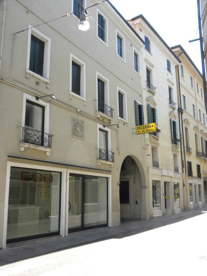 Portico Oscuro Deluxe Apartment - Centro Citta Treviso Zewnętrze zdjęcie