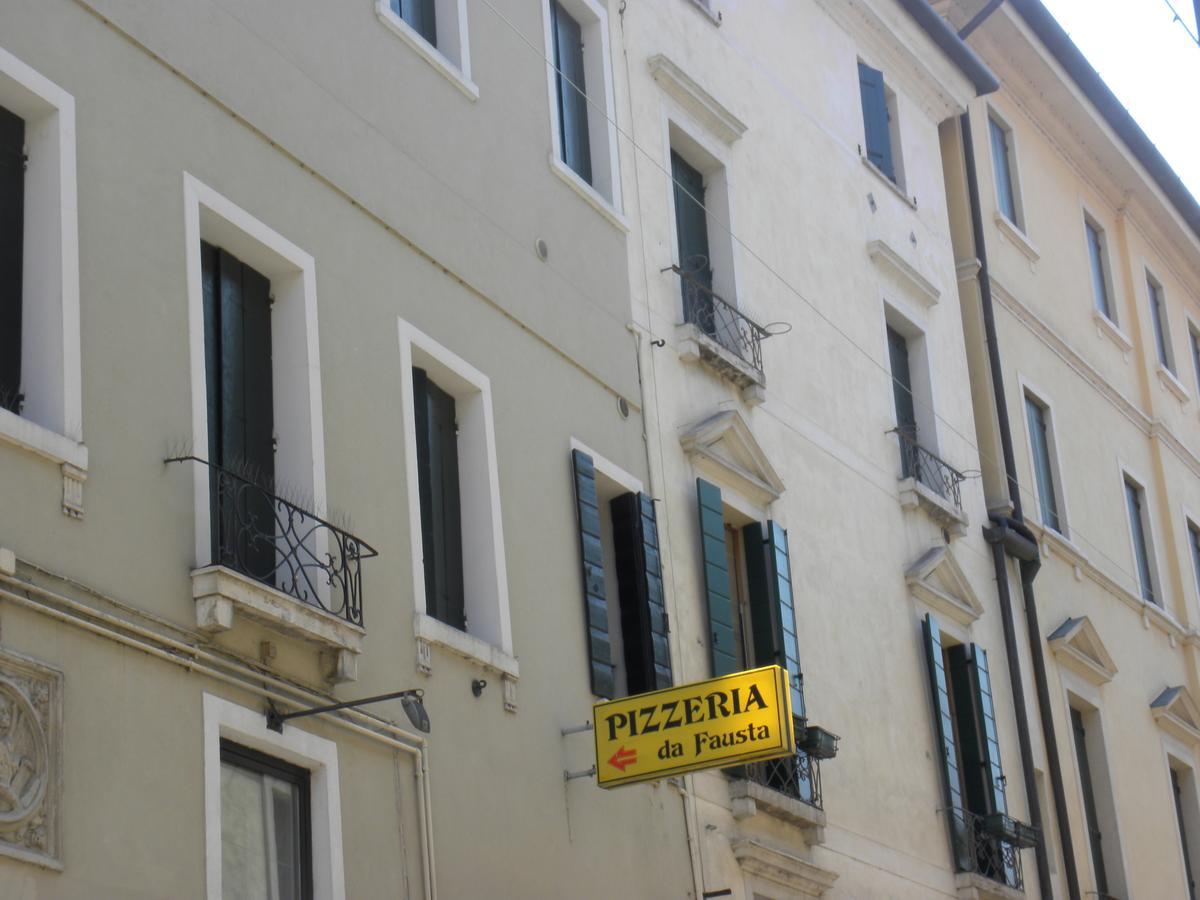 Portico Oscuro Deluxe Apartment - Centro Citta Treviso Zewnętrze zdjęcie